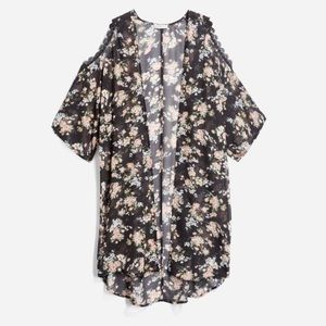 NINE BRITTON Evelee Cold Shoulder Kimono